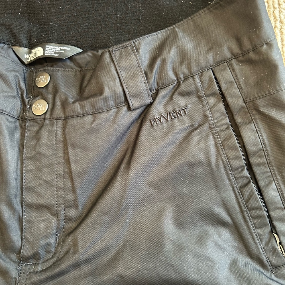 The North Face Women's Sally Insulated Snow Pants - Picture 6 of 7